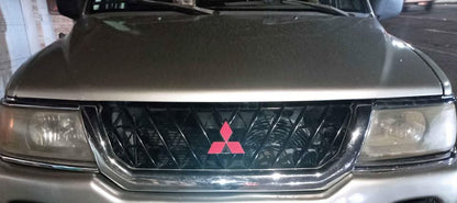 Emblema Mitsubishi Montero 90s-80s CROMADO